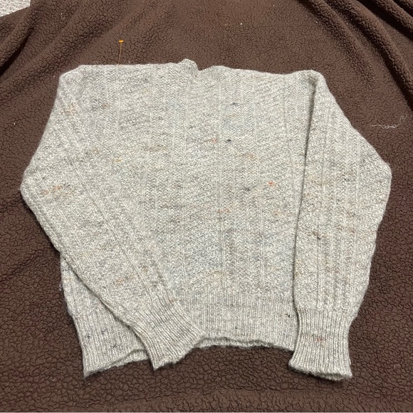 Pendleton V Neck Wool Sweater - Picture 2 of 4